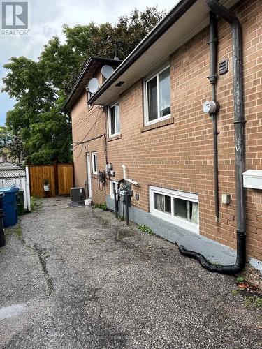 LWR - 40 PENDER CRESCENT , Toronto, Ontario M1T 2M7 5