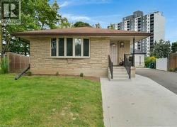 67 KIMBERLY Crescent Unit# UPPER  Kitchener, ON N2E 1C8