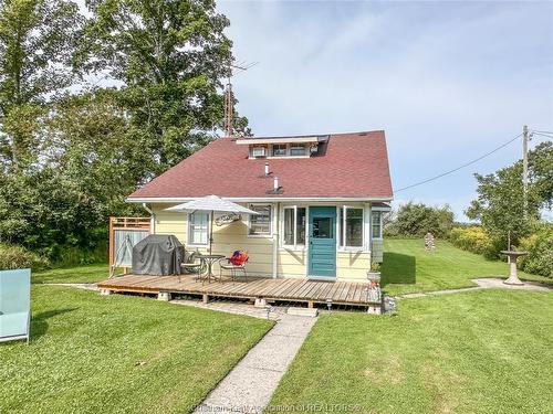 17882 Water Street, Rondeau Park, ON 