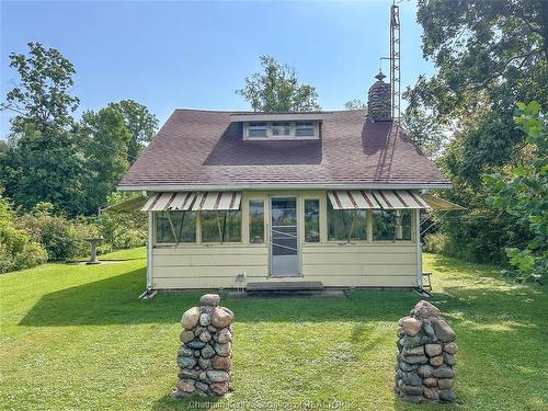 17882 Water Street, Rondeau Park, ON 