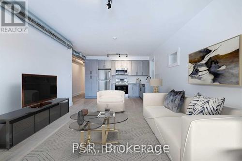 MAIN - 87 HAMMERSMITH AVENUE , Toronto, Ontario M4E 2W3