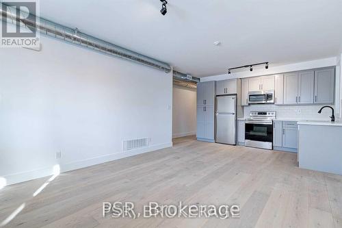 MAIN - 87 HAMMERSMITH AVENUE , Toronto, Ontario M4E 2W3 3