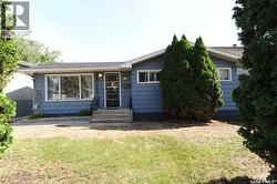 436 X AVENUE S  Saskatoon, SK S7M 3H8