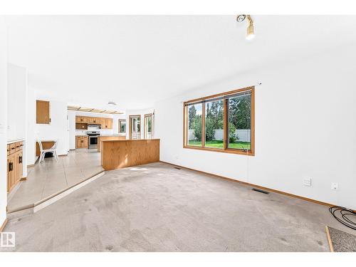 18935 91 Av Nw, Edmonton, AB 