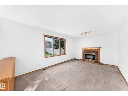 18935 91 Av Nw, Edmonton, AB 