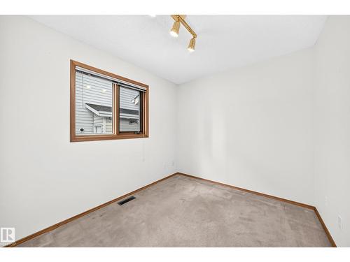 18935 91 Av Nw, Edmonton, AB 