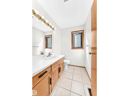 18935 91 Av Nw, Edmonton, AB 