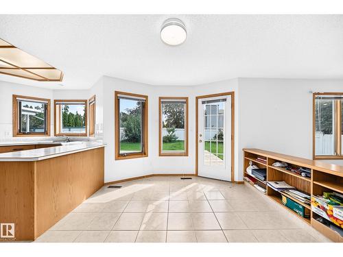 18935 91 Av Nw, Edmonton, AB 