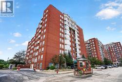702 - 60 OLD MILL ROAD Oakville, ON L6J 7V9
