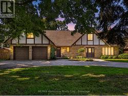 30 BIRKBANK DRIVE  Oakville (Fd Ford), ON L6J 4Y9
