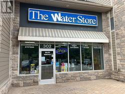 302 - 10 KEITH AVENUE  Collingwood, ON L9Y 0W5