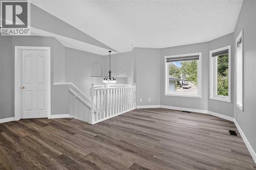 940 Coventry Drive Ne, Calgary, AB 