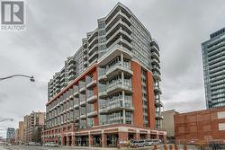 PH2 - 255 RICHMOND STREET E Toronto, ON M5A 4T7