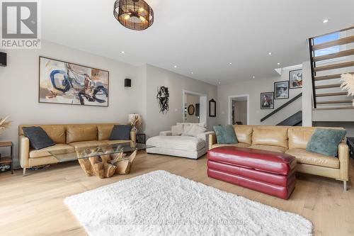 293 North Shore Boulevard E, Burlington, ON 