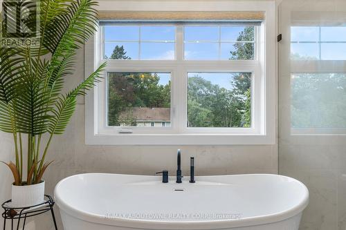 293 North Shore Boulevard E, Burlington, ON 