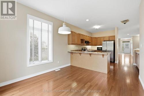 33 Norma Crescent, Guelph, ON 