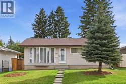 327 94 Avenue SE  Calgary, AB T2J 0E7