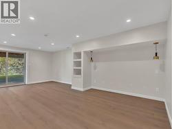 SPACE AS IS - 
