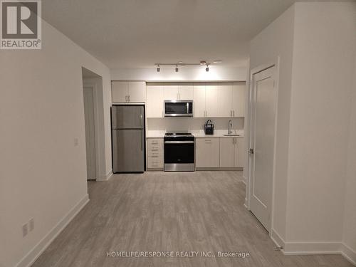 916 - 2545 SIMCOE STREET N , Oshawa, Ontario L1H 7K4 5