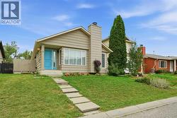15 Deersaxon Road SE  Calgary, AB T2J 6T1