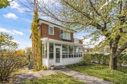 362 Silverthorn Avenue Toronto, ON M6M 3G8