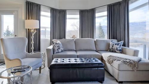 221-1088 Sunset Drive, Kelowna, BC 