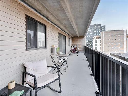 607-77 Edmonton St, Winnipeg, MB 