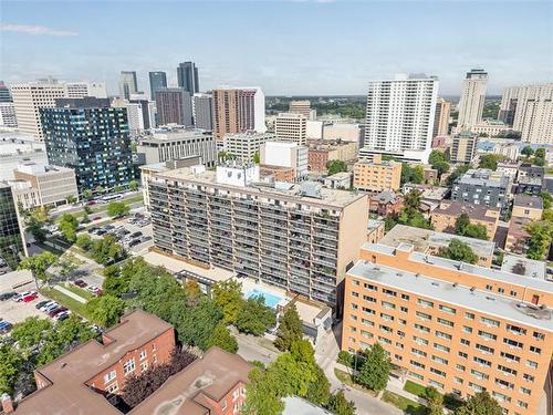 607-77 Edmonton St, Winnipeg, MB 