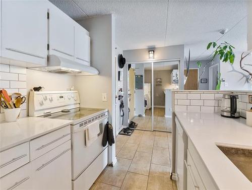 607-77 Edmonton St, Winnipeg, MB 