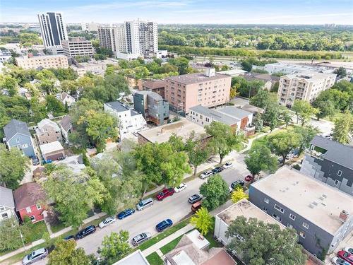 102-118 Scott St, Winnipeg, MB 