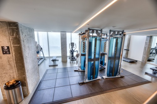 Exercise Room - 703-360 Rue Atateken, Montréal (Ville-Marie), QC 