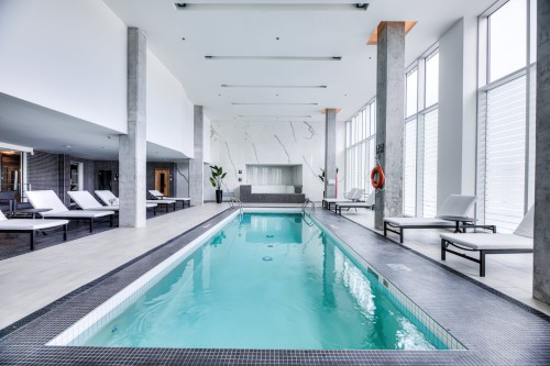 Pool - 703-360 Rue Atateken, Montréal (Ville-Marie), QC 