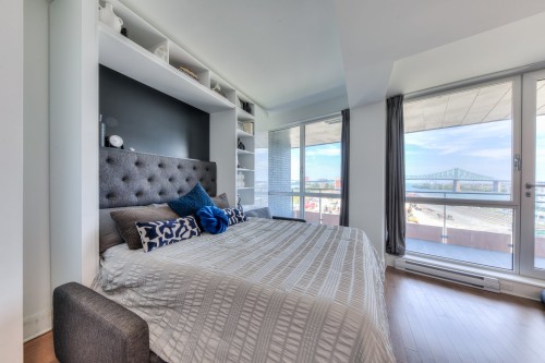 Bedroom - 703-360 Rue Atateken, Montréal (Ville-Marie), QC 