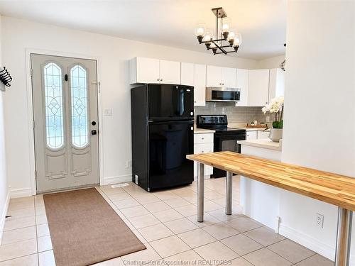 8 Hampton Court, Chatham, ON 