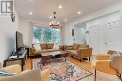 339 NEAL DRIVE Richmond Hill, ON L4C 3L3