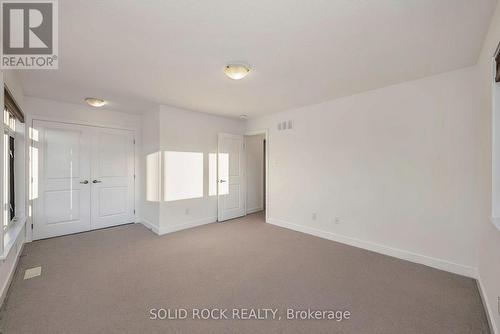 859 Solarium Avenue E, Ottawa, ON 