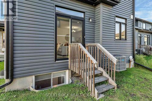 859 Solarium Avenue E, Ottawa, ON 