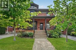 16 BEULAH Avenue  Hamilton, ON L8P 4G9