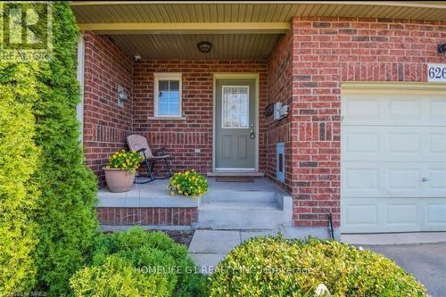 6260 ASH STREET , Niagara Falls, Ontario L2G 2H5 2