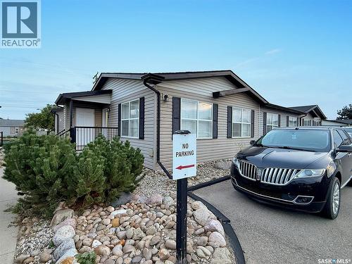 12 1275 South Railway Avenue E, Swift Current, SK 