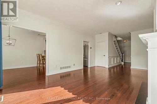 74 Fairwood Place W, Burlington, ON 