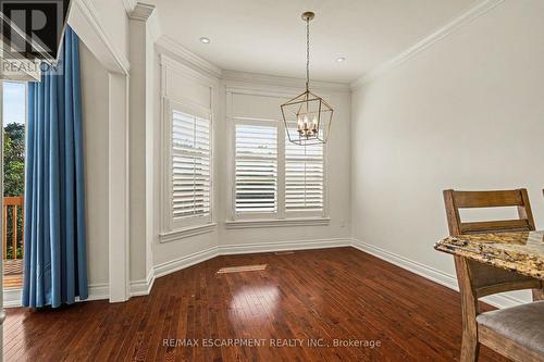 74 Fairwood Place W, Burlington, ON 