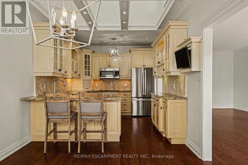 74 Fairwood Place W, Burlington, ON 
