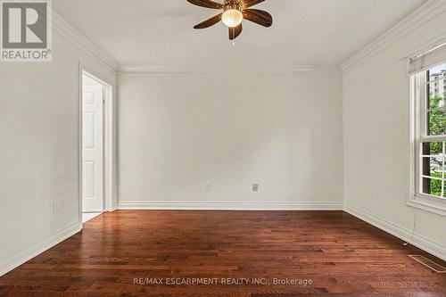 74 Fairwood Place W, Burlington, ON 