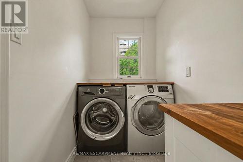 74 Fairwood Place W, Burlington, ON 
