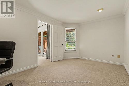 74 Fairwood Place W, Burlington, ON 
