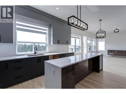 1136 Hume Avenue, Kelowna, BC 