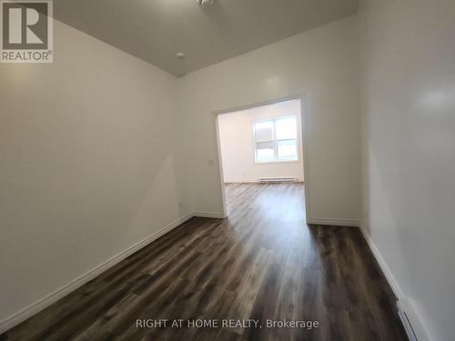 202 - 9 QUEEN STREET W , Springwater, Ontario L0L 1P0 4
