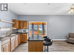 Kitchen - middle/basement suite - 