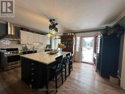 Kitchen. - 